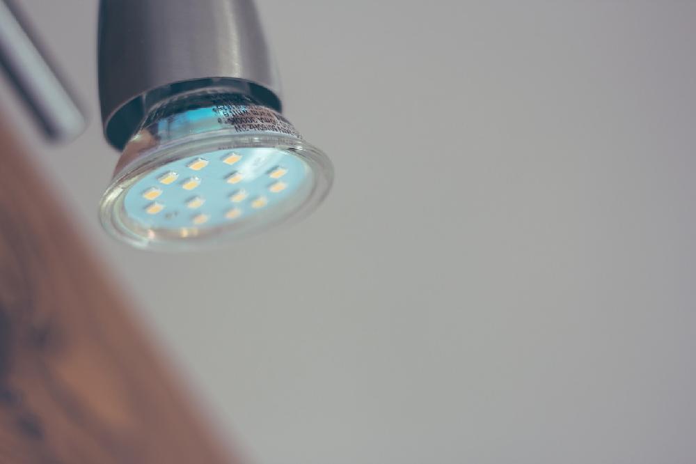 Dlaczego warto wybrać żarówki LED?